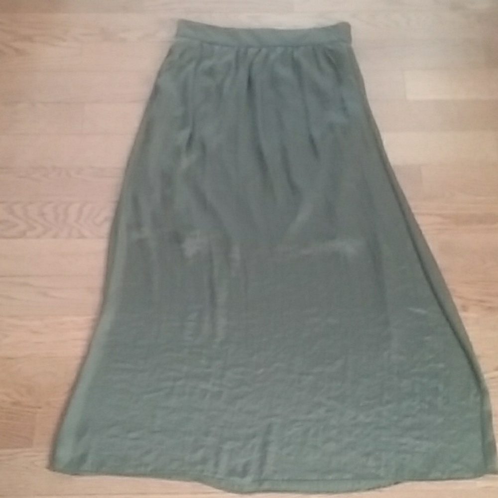 NWT Loft Maxi Skirt with Pockets Size 6